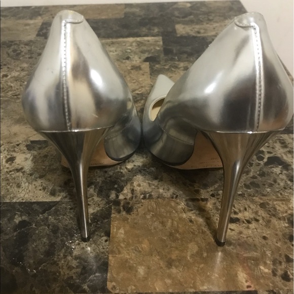 Jimmy Choo Pumps - Picture 4 of 7